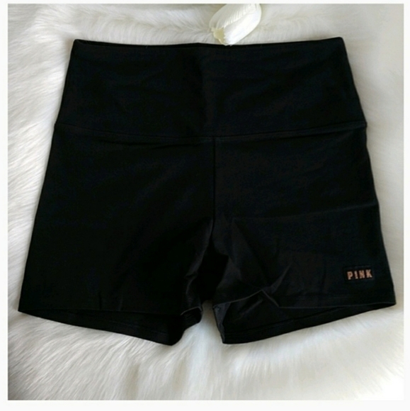 PINK Victoria's Secret Pants - SIZE M💕PINK VICTORIA'S SECRET YOGA SHORTIE